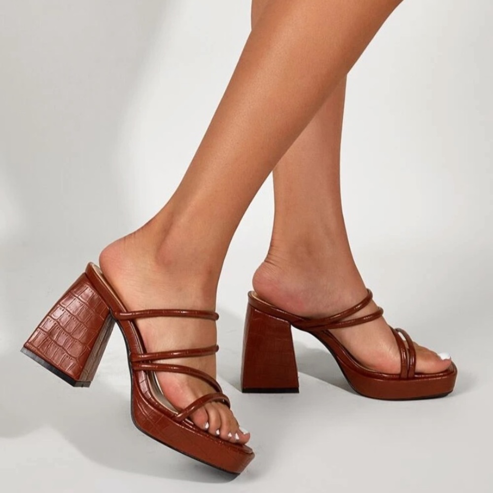 mule sandals (chunky heel)